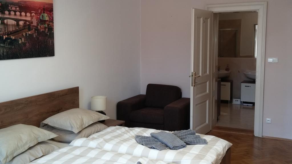 Apartment Balbinova Praha Bagian luar foto